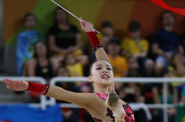 Korean rhythmic gymnast finishes fourth in all-around