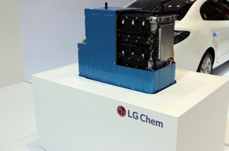 LG Chem Q3 operating profit declines 15%