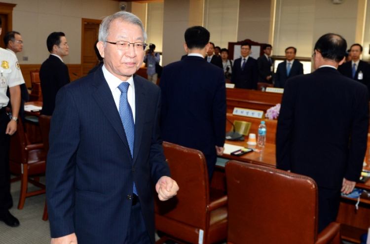 [Newsmaker] Chief justice apologizes for corruption scandal