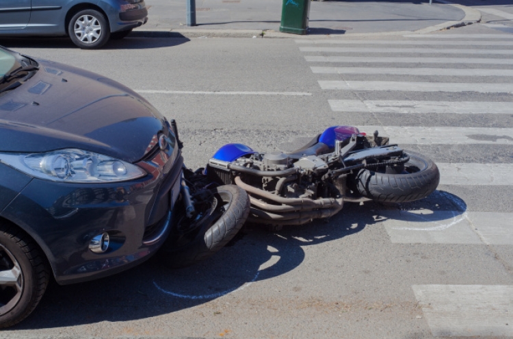 신호무시한 오토바이 사망사고, 100km 과속택시 '무죄'