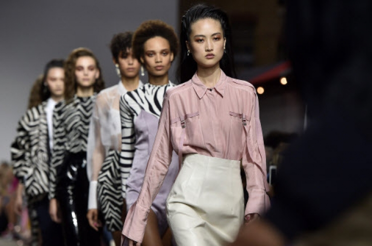 Topshop debuts faster buying at London Fashion Week