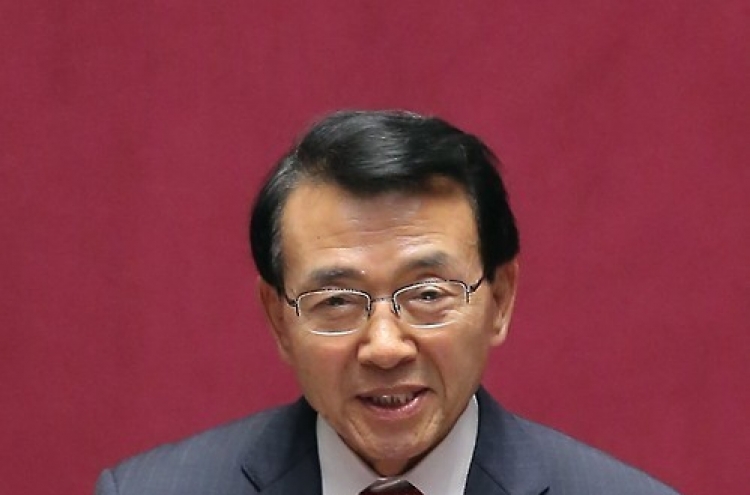Weak health top hurdle for N. Korean defectors' employment: lawmaker