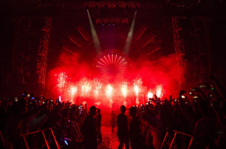 Ultra rocks Asia with radio-friendly groove
