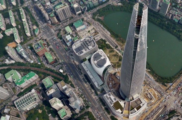 [Photo News] Lotte World Tower completes outer construction