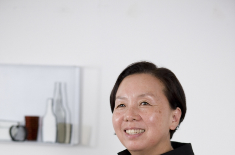 [Herald Interview] Glass artist Kim Ki-ra looks back on life