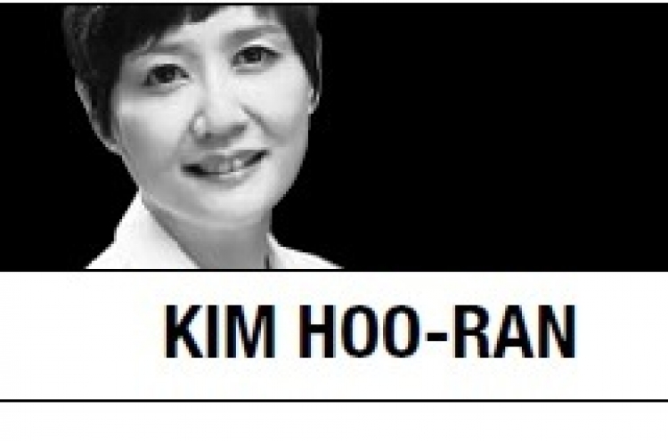 [Kim Hoo-ran] Culture sector falls victim to avarice of president’s confidante