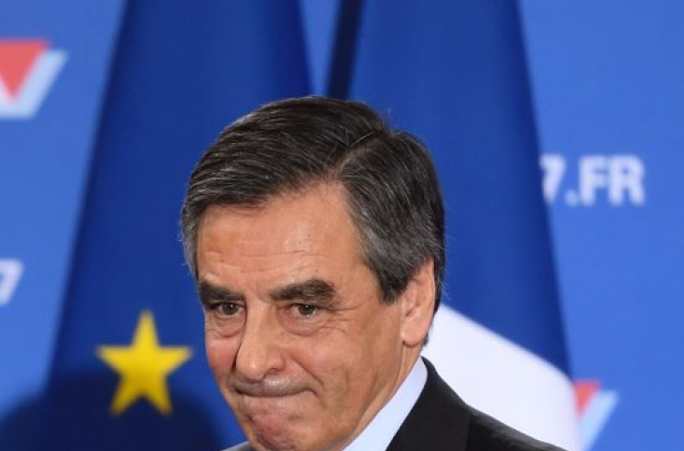 [Newsmaker] Conservative Fillon wins French presidential primary