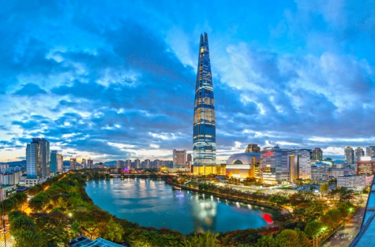 Lotte World Tower completed