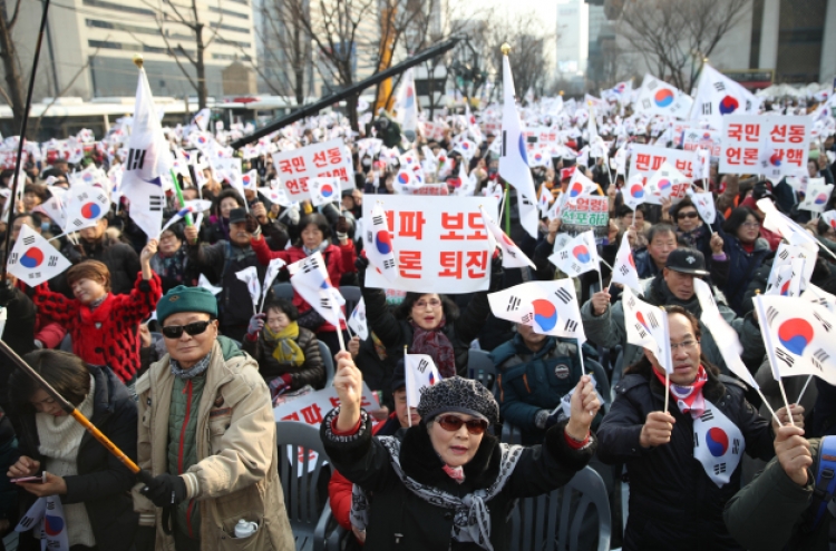 S. Korea protests switch focus to impeachment court