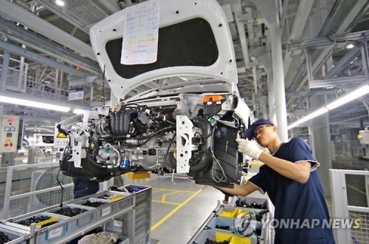 Auto parts makers' sales on decline amid slump in auto market