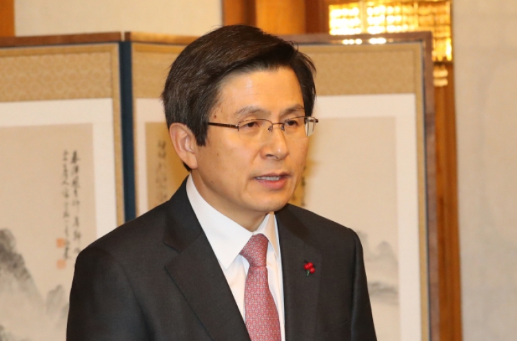 Hwang renews calls for parties' support in stabilizing state affairs