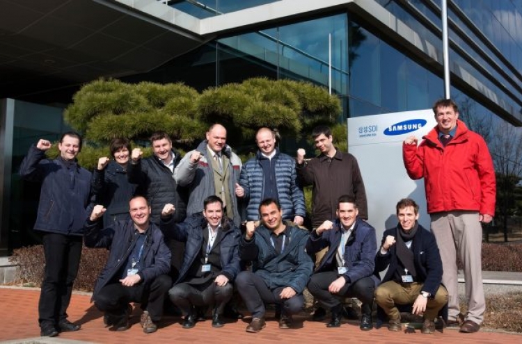 Hungarian engineers return to Samsung SDI