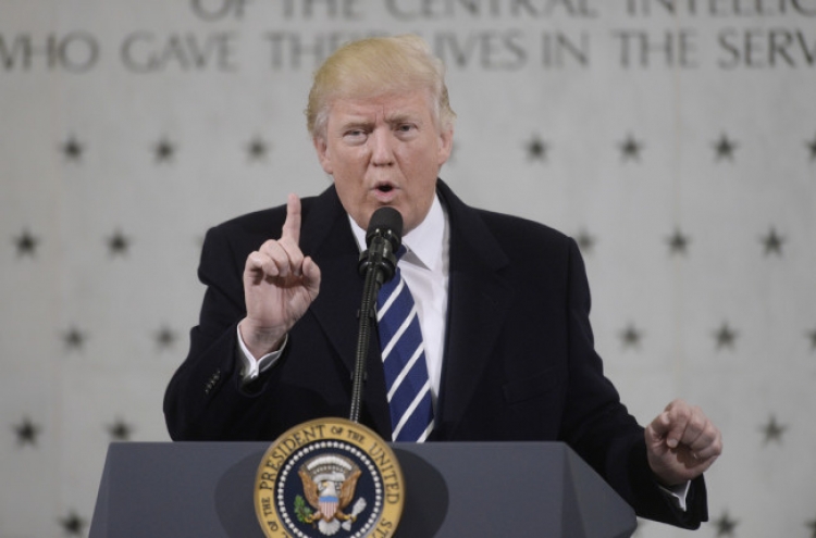 [Newsmaker] Trump praises the CIA, bristles over inaugural crowd counts