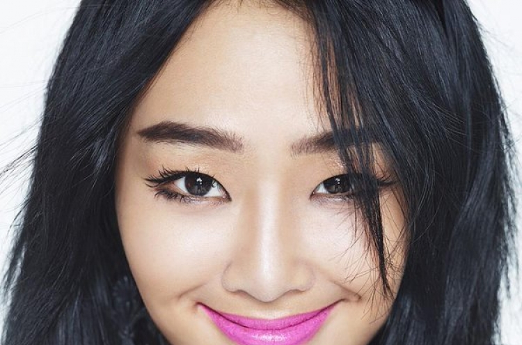 Hyolyn is going global, and electronic