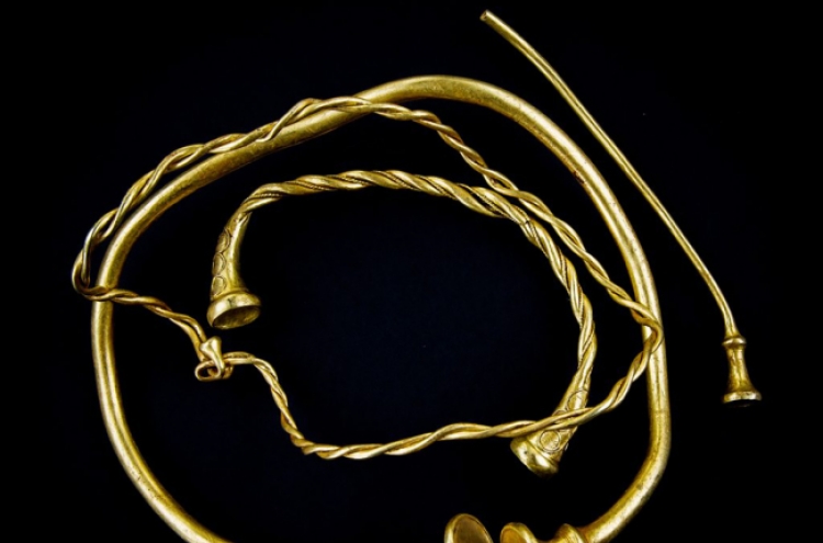 Ancient Celtic art uncovered in ‘unique’ gold hoard