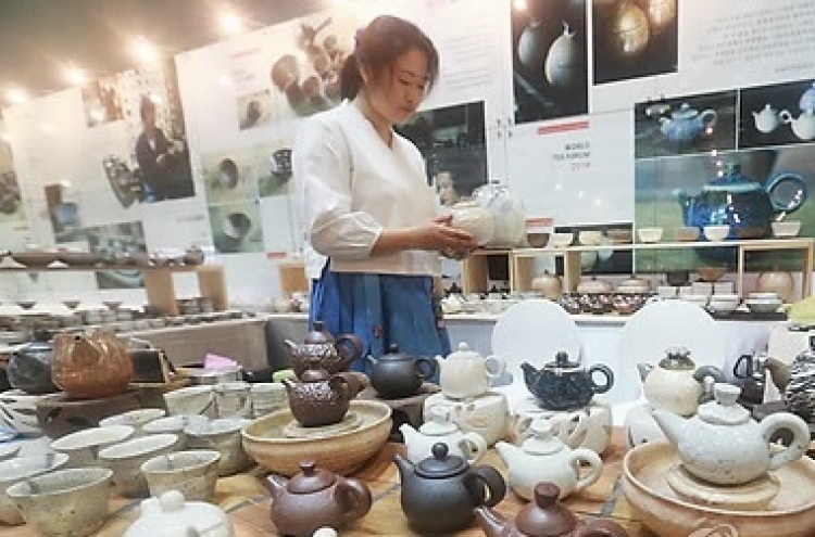 RASKB offers tour to Mungyeong pottery festival