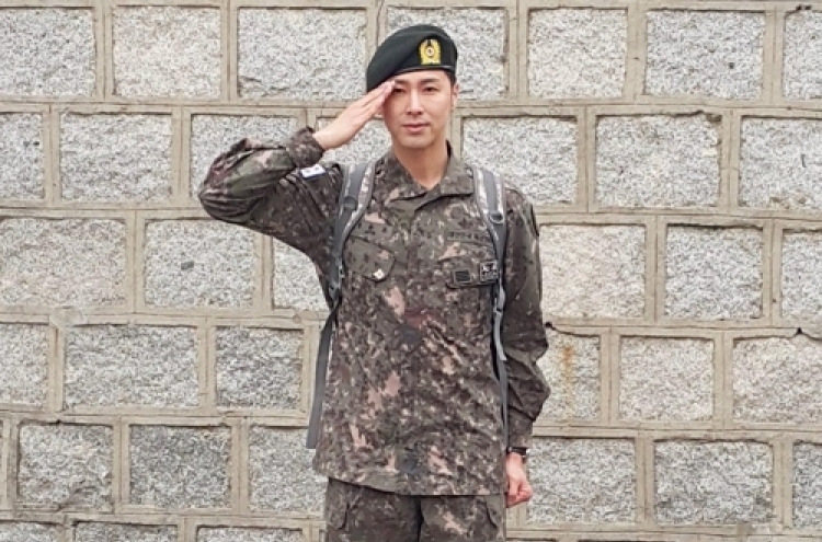 TVXQ's U-Know Yunho ends military service, pledges comeback