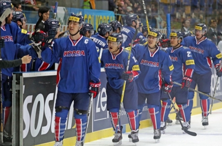 Korea controls own destiny at men's hockey worlds