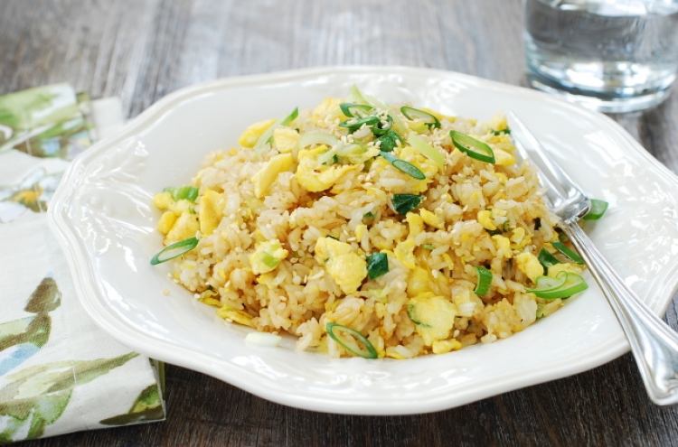 [Home Cooking] Egg fried rice (gyeran bokkeumbap)