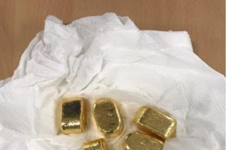 Over 50 arrested for smuggling gold bars