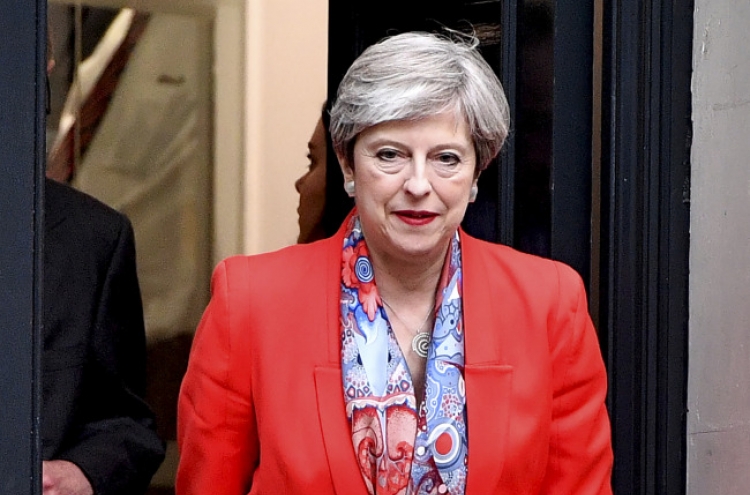[Newsmaker] UK's Theresa May pays heavy price for gamble