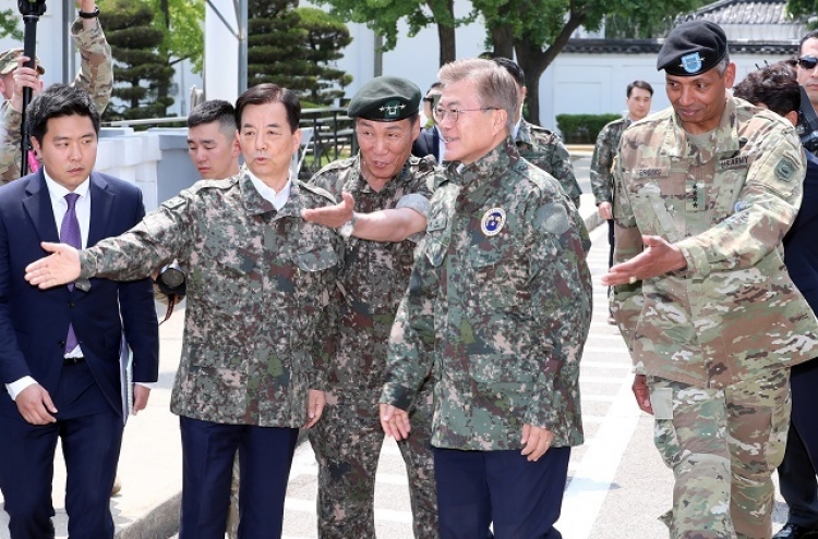 President Moon inspects allies' combat readiness at key command