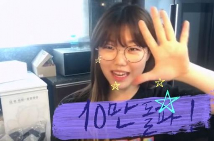 Akdong Musician’s Lee Su-hyun becomes a star YouTuber