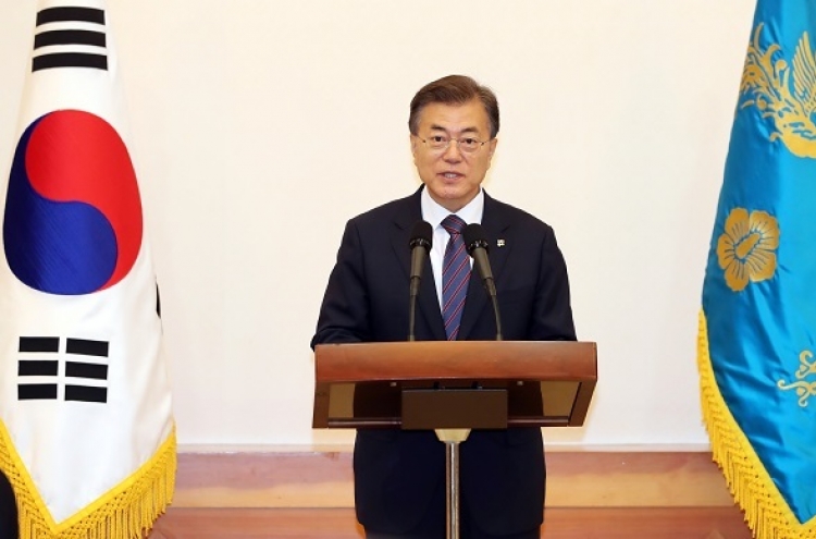 Moon says swift execution of extra budget only way to ensure recovery, growth