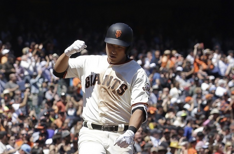 For Giants’ Hwang Jae-gyun, MLB debut means major payday