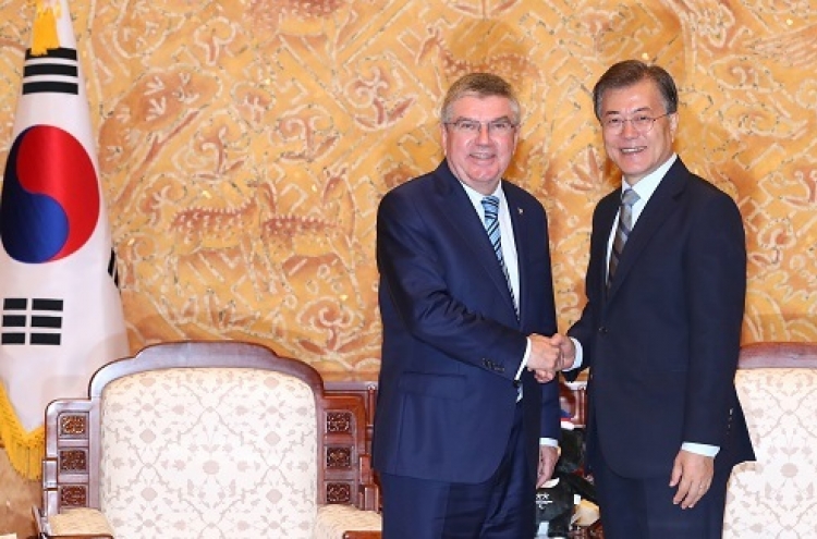 Bach reiterates IOC to support N. Korea's Winter Olympic participation