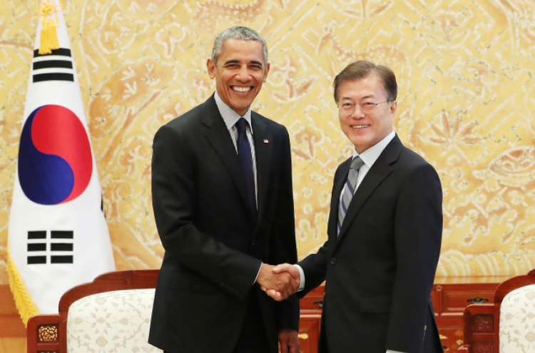 Moon meets Obama, says last chance for NK talks