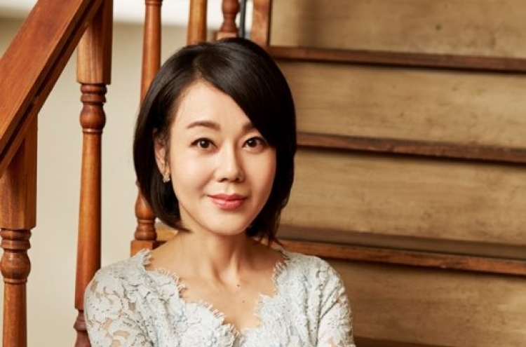 Kim Yun-jin to star in US play penned by Korean playwright