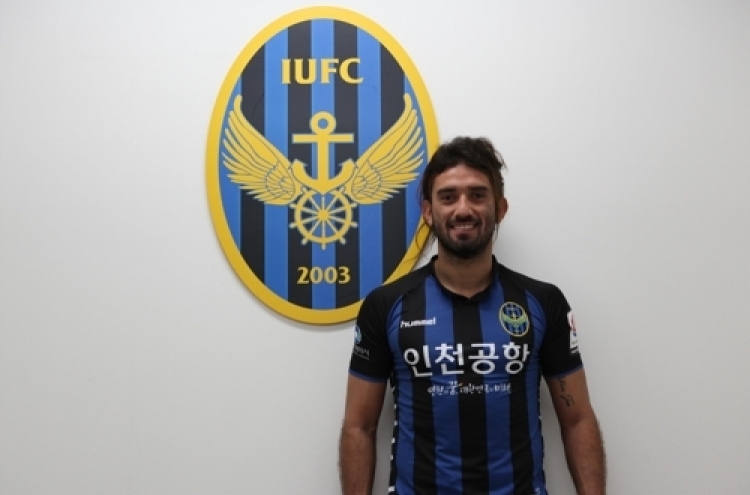 Korean football club Incheon United sign Argentine forward