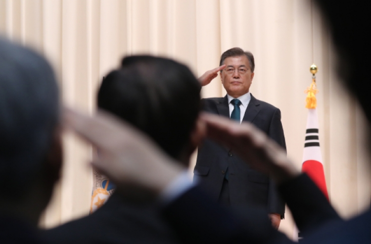 Moon maintains high approval rating in latest poll