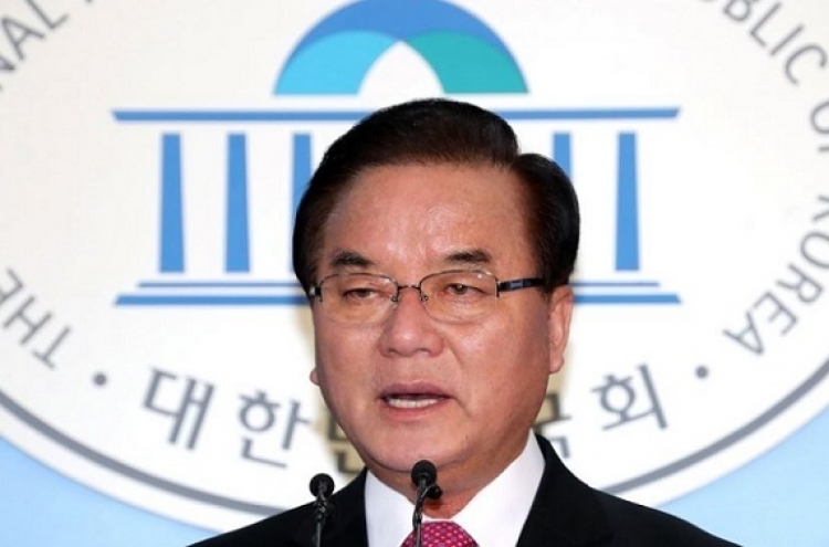 Cheong Wa Dae demands apology from lawmaker over accusations against president