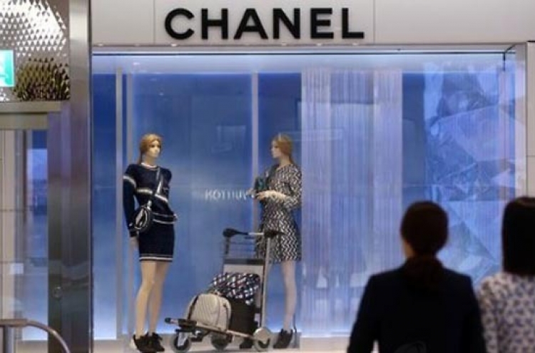 Foreign luxury brands hike prices amid arrival of wedding season: sources