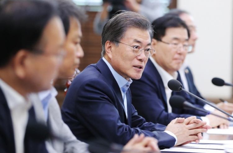 Moon convenes NSC meeting to curb additional provocations by N. Korea