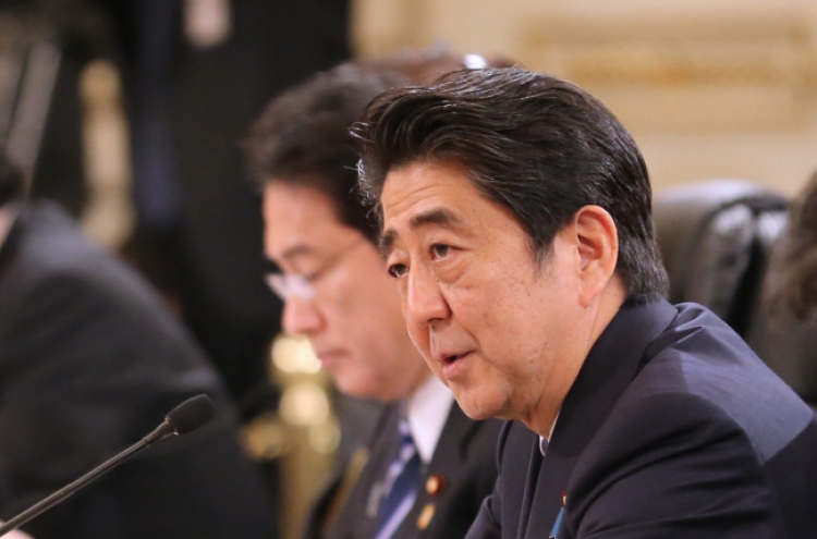 Japan's Abe triggers snap election amid N.Korea crisis