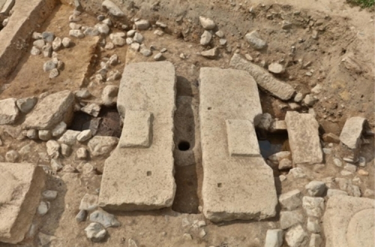 신라 8세기 수세식 화장실 유적 경주서 발견