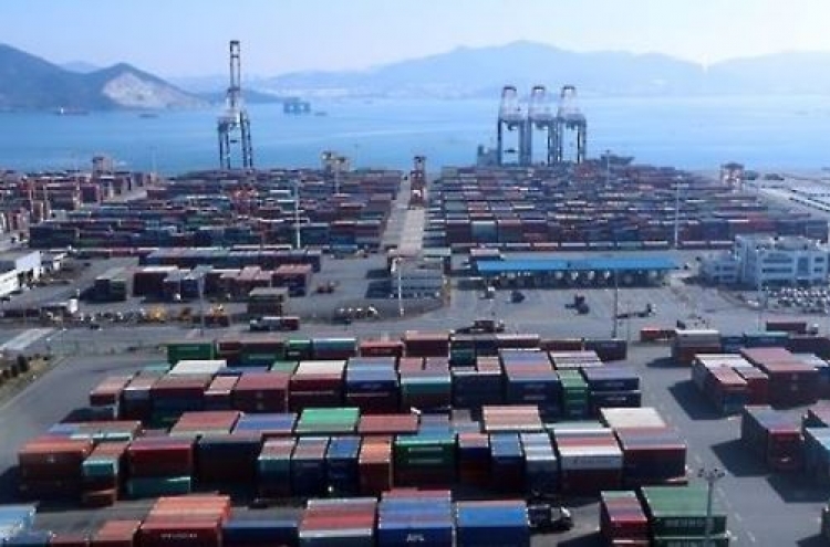 Korea's export growth to slow down in Q4: poll