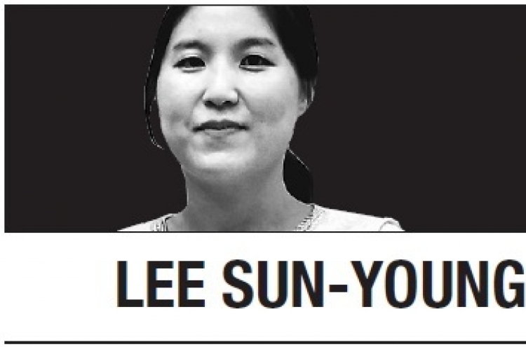 [Lee Sun-young] Agony of living in a small country