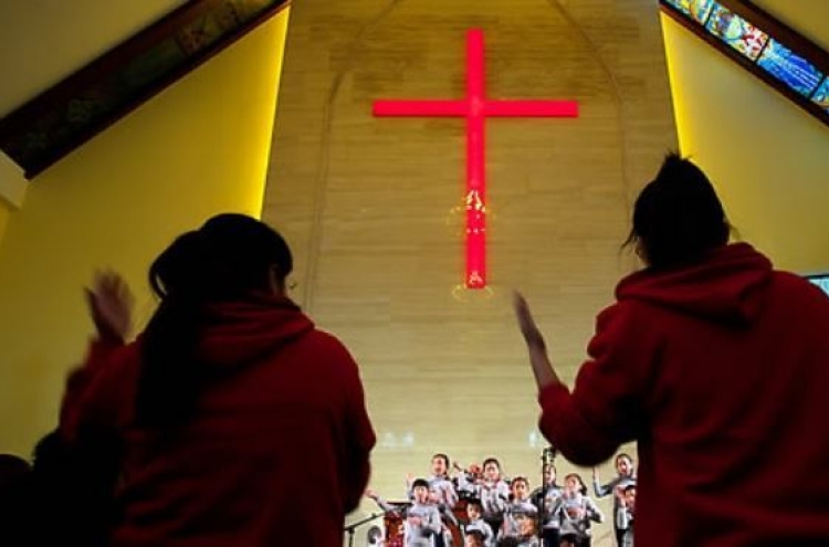 Hundreds of Korean religious people in northeastern China sent back home: sources