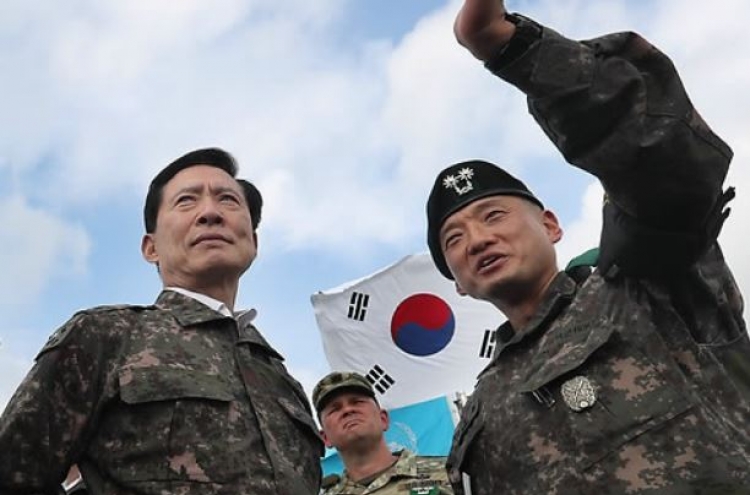 Korean defense chief to visit Middle East