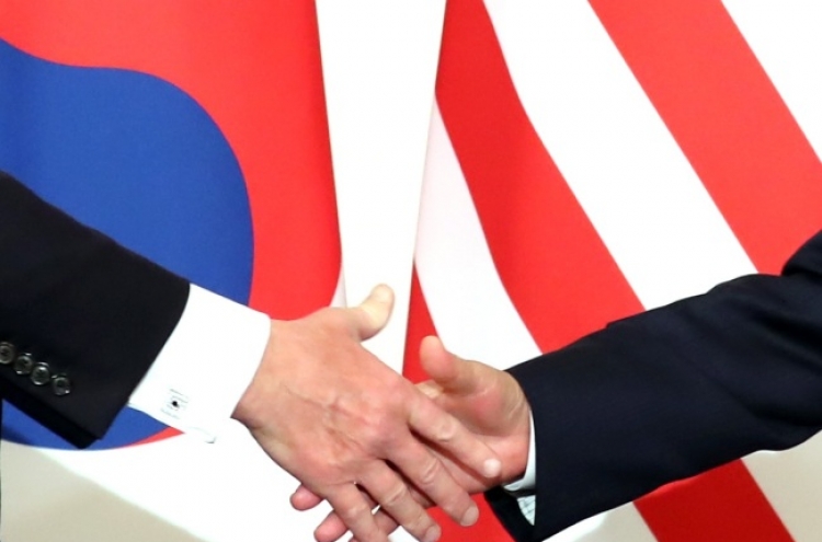 [News Focus] Trump exhibits ‘art of the deal’ during S. Korea trip