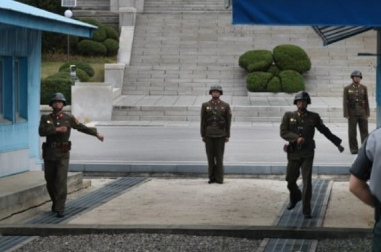 NK apparently replaces all border security guards after soldier's defection: source