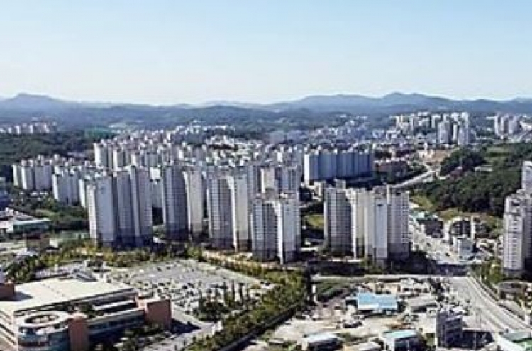 Korea to spend more on public homes, city renovation next year