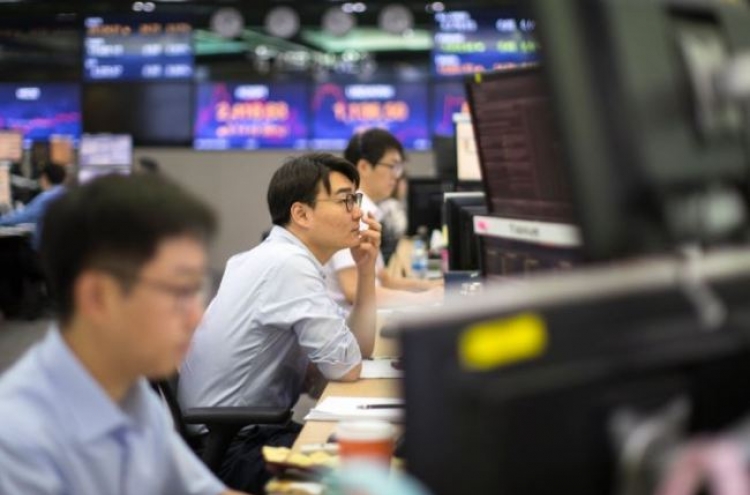 Seoul stocks close sharply lower on foreign sell-off