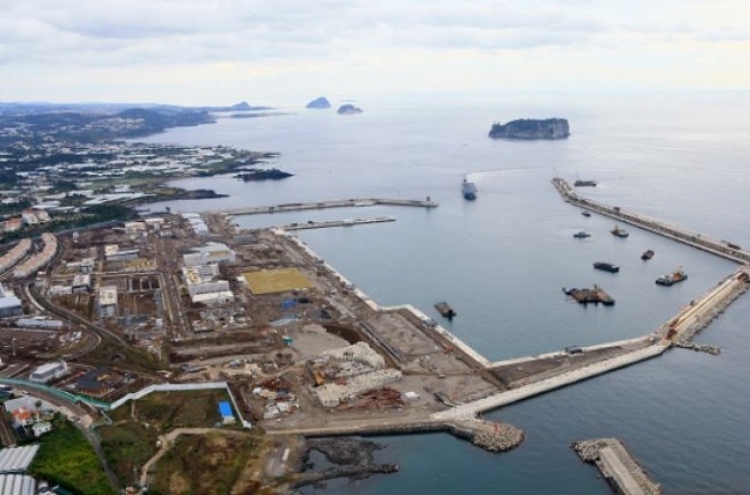 Govt. drops indemnity suit against residents over Jeju naval base