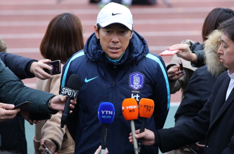 S. Korea football coach vows to beat Japan, defend regional title