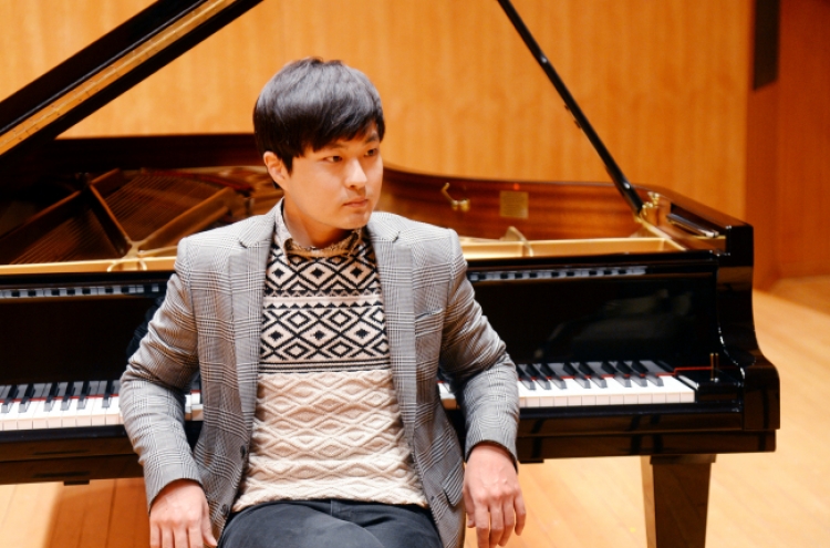 [Herald Interview] Pianist Kim Da-sol returns a young man